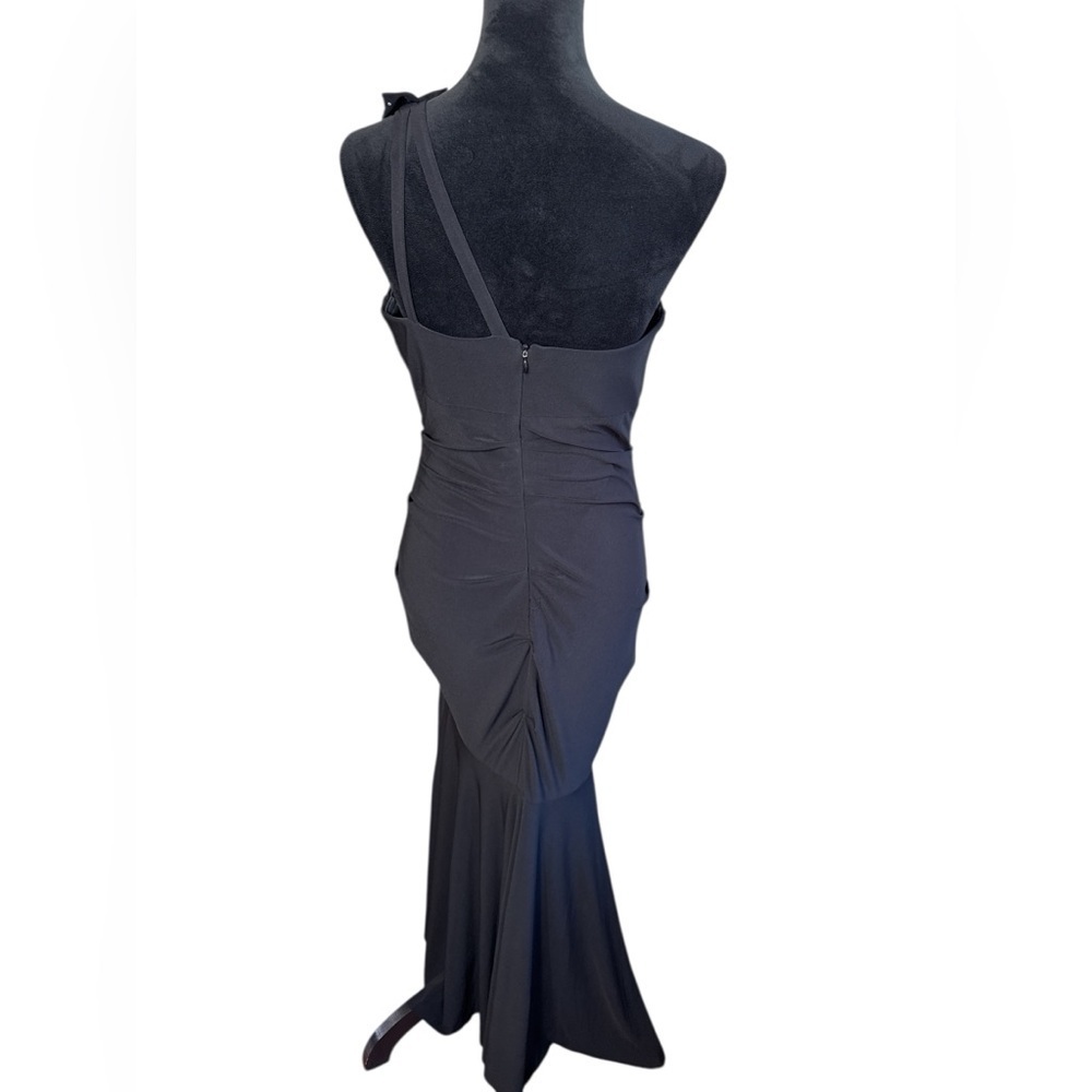 Betsy & Adam Black One Shoulder Ruched Gown Rhinestone Detail Size M - Picture 12 of 16